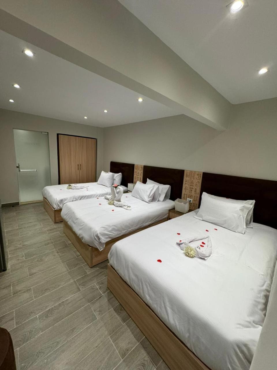 Khufu Pyramids Inn Nazlet el-Sîsi Εξωτερικό φωτογραφία
