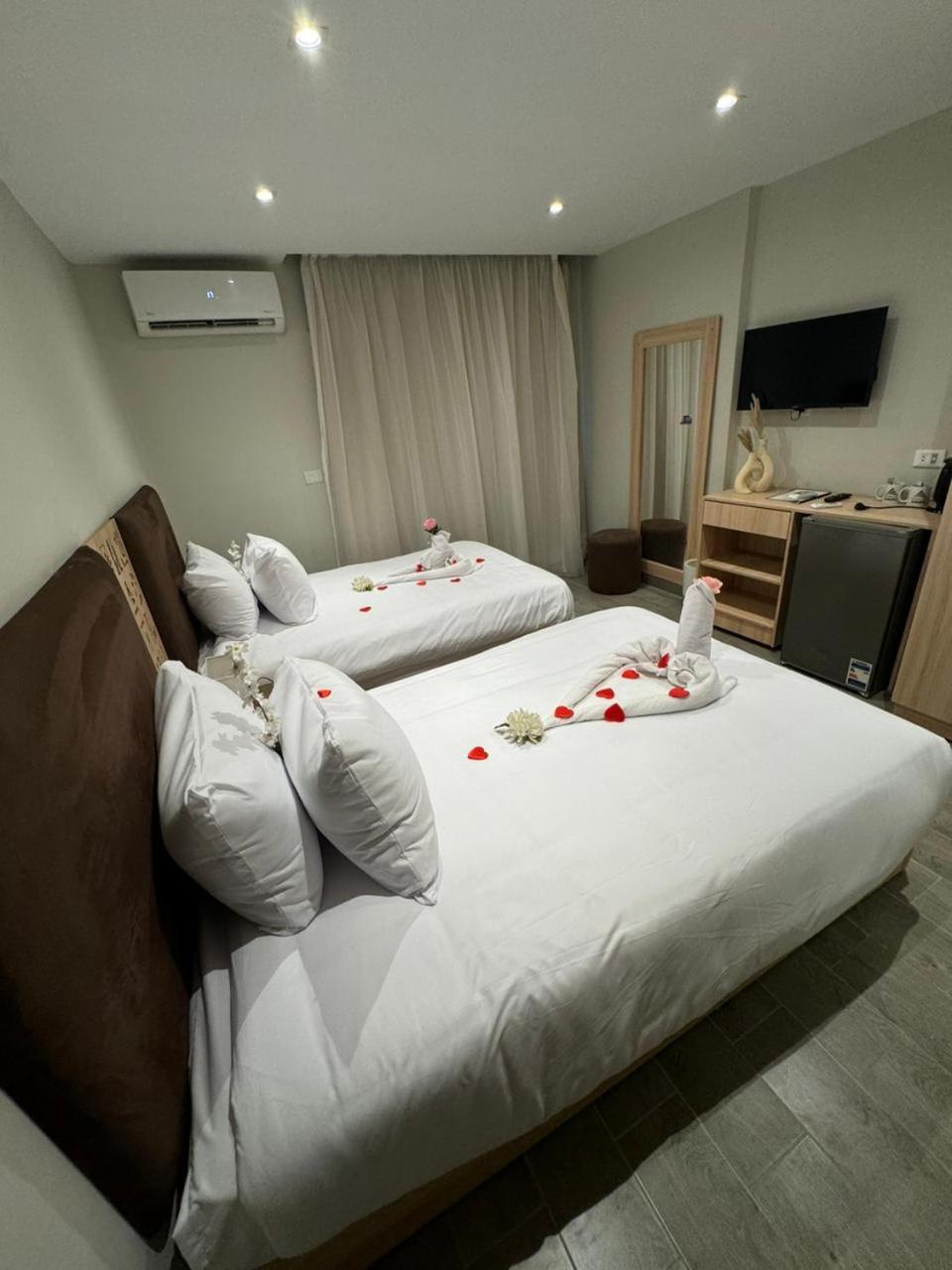 Khufu Pyramids Inn Nazlet el-Sîsi Εξωτερικό φωτογραφία