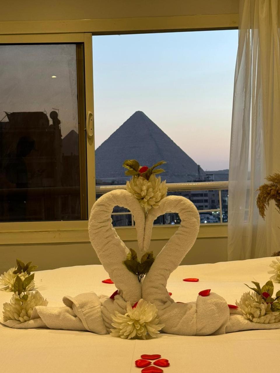 Khufu Pyramids Inn Nazlet el-Sîsi Εξωτερικό φωτογραφία