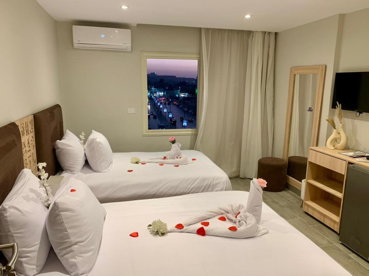 Khufu Pyramids Inn Nazlet el-Sîsi Εξωτερικό φωτογραφία
