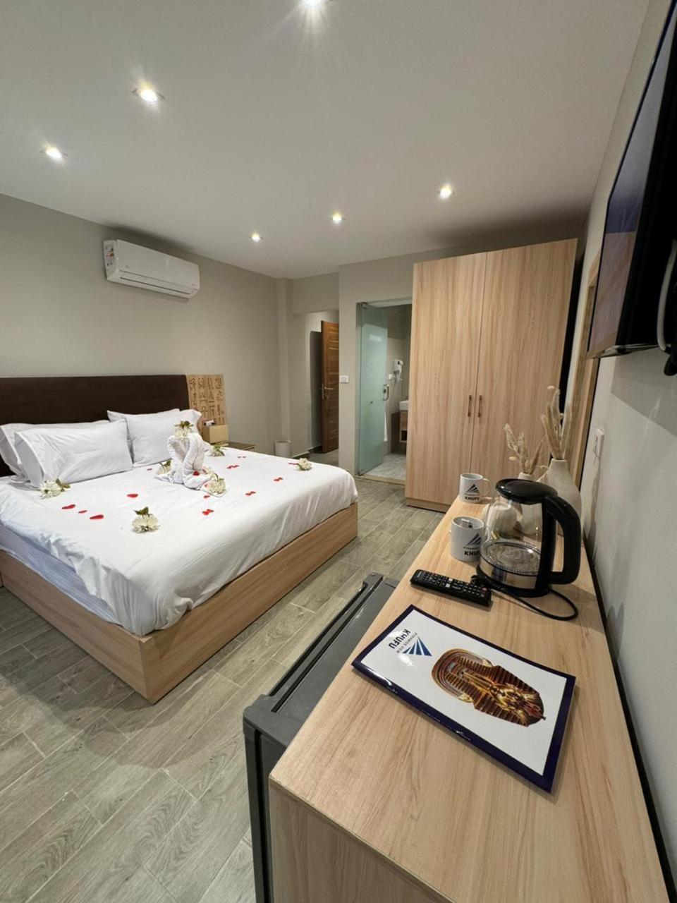 Khufu Pyramids Inn Nazlet el-Sîsi Εξωτερικό φωτογραφία